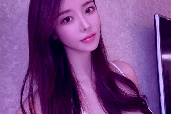 Willow, 36 — Escort in Daitou, China