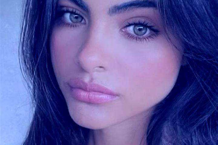Willow, 37, a black hazel-eyed latina companion based in Hemslingen. Offering Party Girl, A-Level, Fetish, Travel Companion. Available for incall and outcall...