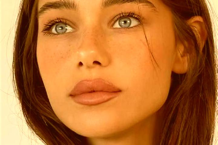 Willow, 37, a brunette brown-eyed european companion based in Polyany. Offering Overnight, Deep French Kissing, Duos. Available for incall and outcall, overn...
