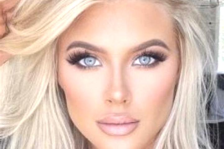 Willow, 37, a platinum blonde hazel-eyed mediterranean companion based in Chile. Offering Couples, Overnight, Girlfriend Experience, Striptease. Available fo...