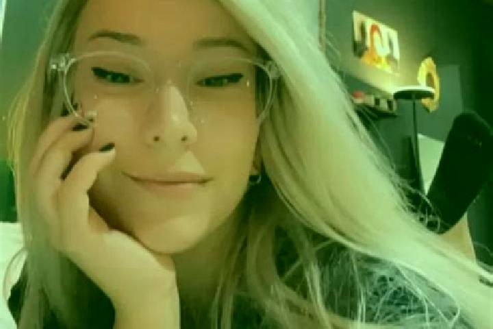 Willow, 37, a platinum blonde hazel-eyed mediterranean companion based in San Carlos de Guaroa. Offering Dinner Date, Party Girl, A-Level. Available for inca...