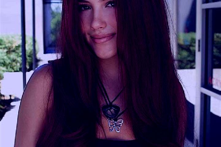 Willow, 38, a auburn dark-eyed european companion based in Pine Crest. Offering Party Girl, GFE, Couples. Available for incall and outcall, overnight booking...