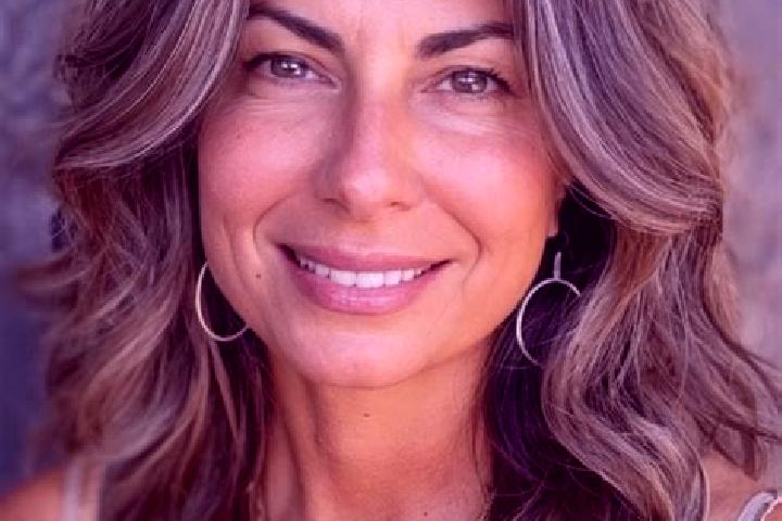 Willow, 38, a brunette grey-eyed latina companion based in Pantla. Offering A-Level, Duos, Overnight. Available for incall and outcall, day and evening dates.