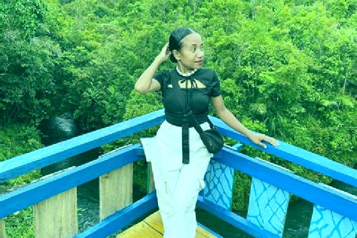 Willow, 38 — Escort in Betun, Indonesia