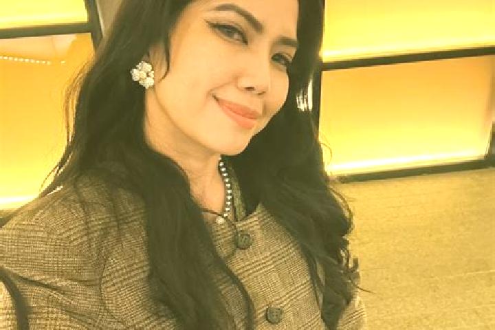 Willow, 38 — Escort in Tumauini, Philippines
