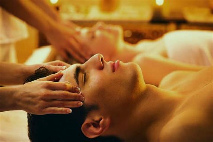 Willow, 39, a black green-eyed slavic companion based in Frinco. Offering Massage, Deep French Kissing, OWO, Prostate Massage. Available for incall and outca...