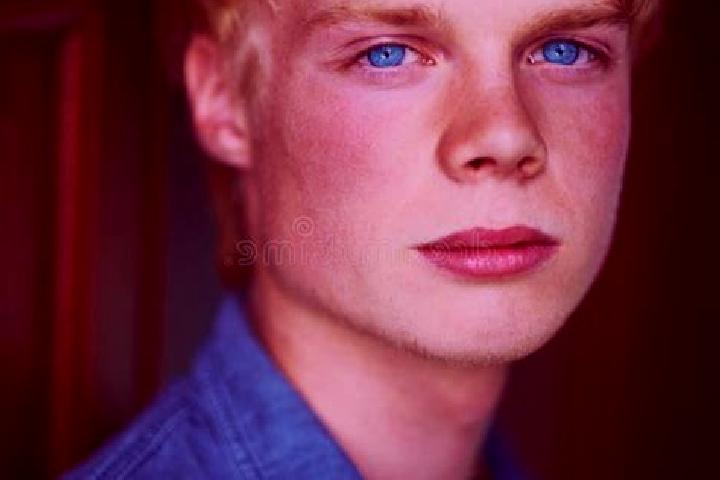 Willow, 39, a blonde blue-eyed ebony companion based in Kasinayakkampatti. Offering BDSM, Massage, Erotic Massage. Available for incall and outcall, day and ...