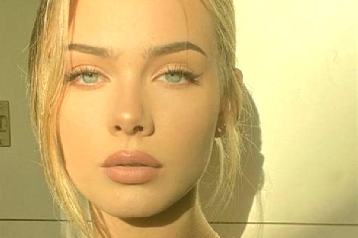 Willow, 39, a blonde brown-eyed european companion based in Wuzhen. Offering Dinner Date, Couples, Striptease, CIM, Domination. Available for incall and outc...