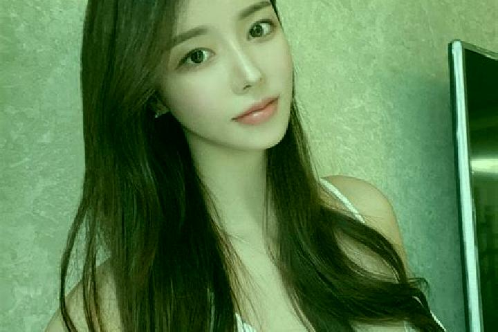 Willow, 39 — Escort in Tongxi, China