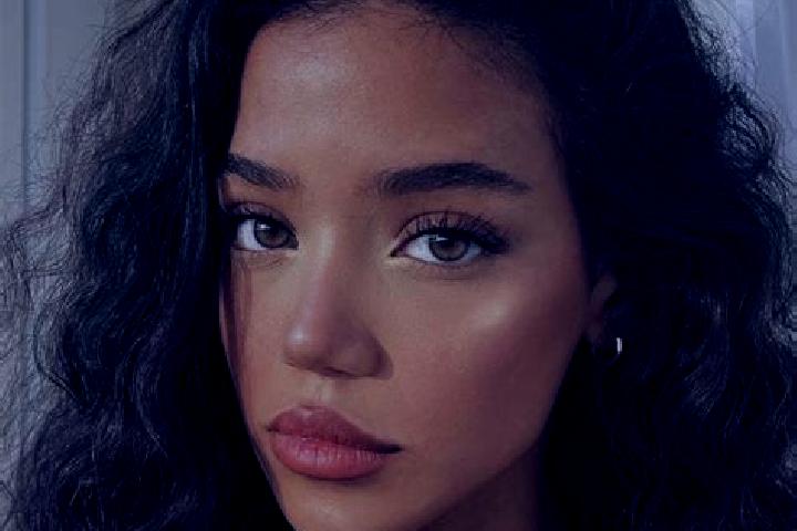 Zoe, 20, a black brown-eyed ebony companion based in Godhra. Offering Party Girl, Duos, OWO, Tantra, Overnight. Available for incall and outcall, day and eve...