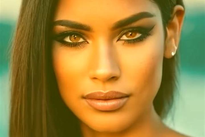Zoe, 20, a black dark-eyed latina companion based in Zaragoza. Offering Couples, Girlfriend Experience, Dinner Date, Prostate Massage. Available for incall a...