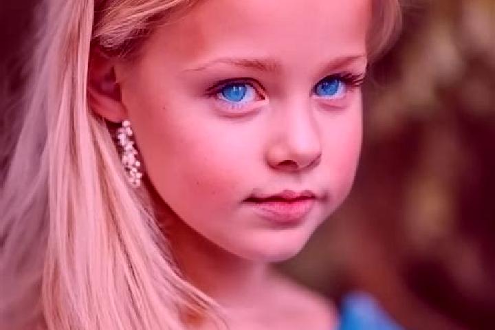 Zoe, 20, a blonde blue-eyed indian companion based in Jertovec. Offering Couples, Overnight, Fetish. Available for incall and outcall, day and evening dates.
