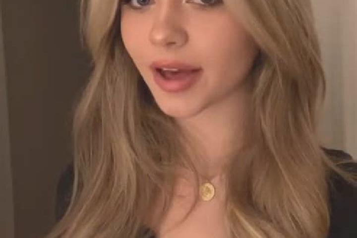 Zoe, 20, a blonde green-eyed indian companion based in Shahrak-e Pardisan. Offering Girlfriend Experience, A-Level, BDSM, Massage. Available for incall and o...