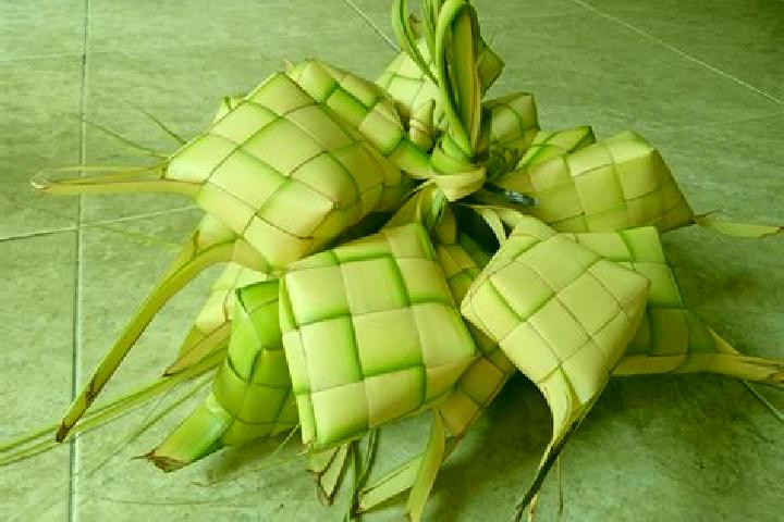 Zoe, 20 — Escort in Ketupat, Indonesia