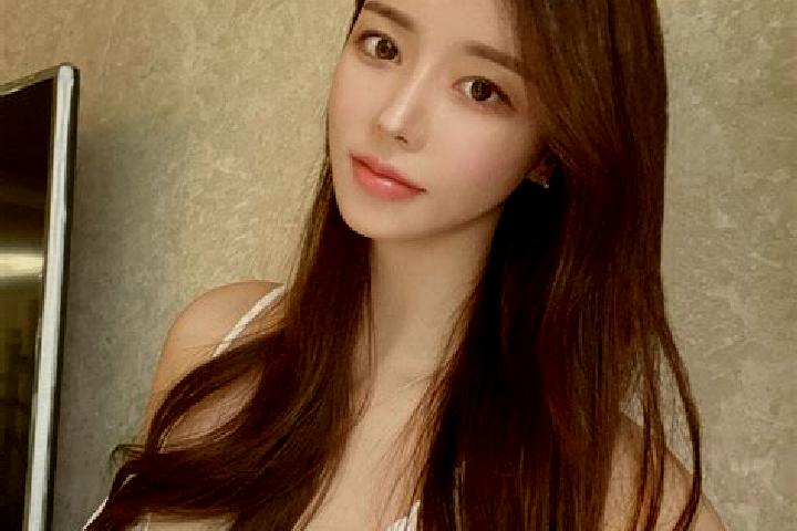Zoe, 20 — Escort in Mashankou, China