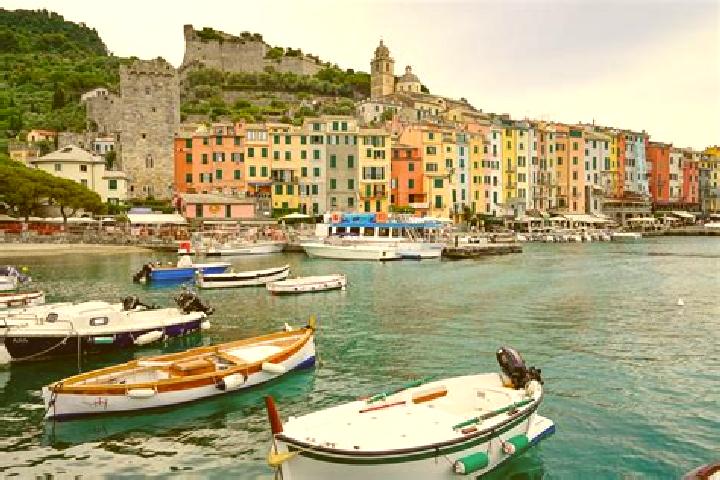 Zoe, 20 — Escort in Portovenere, Italy