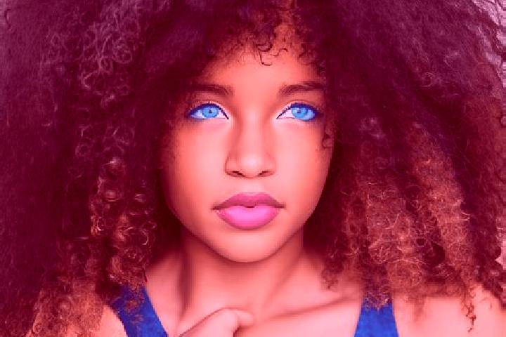 Zoe, 21, a black blue-eyed mixed companion based in Lichen Stary. Offering GFE, Massage. Available for incall and outcall, overnight bookings available.
