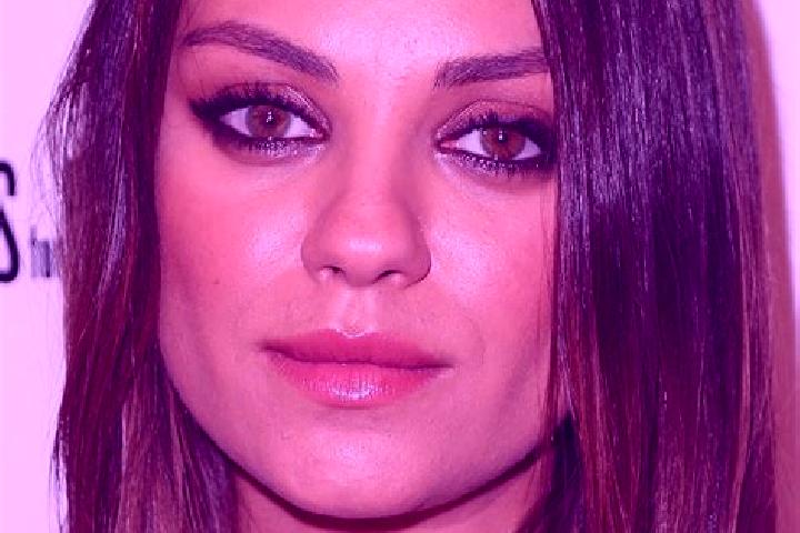 Zoe, 21, a black hazel-eyed indian companion based in Castle Vale. Offering OWO, Couples, Domination. Available for incall and outcall, day and evening dates.