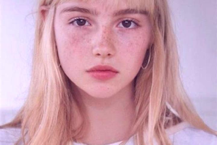 Zoe, 21, a blonde brown-eyed caucasian companion based in Opbrakel. Offering A-Level, Dinner Date, GFE, Couples. Available for incall and outcall, overnight ...