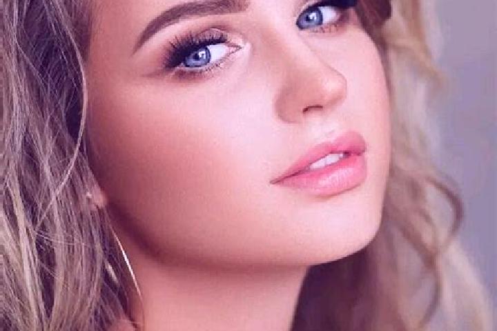 Zoe, 21, a dark blonde blue-eyed slavic companion based in Piriapara. Offering Prostate Massage, GFE. Available for incall and outcall, overnight bookings av...
