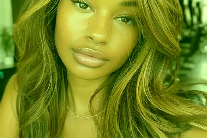 Zoe, 21, a dark blonde brown-eyed middle eastern companion based in Scaueni. Offering Dinner Date, Couples, A-Level, Striptease. Available for incall and out...