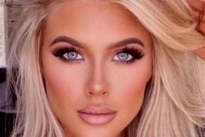 Zoe, 21, a platinum blonde blue-eyed middle eastern companion based in Montferri. Offering Duos, Deep French Kissing, Couples. Available for incall and outca...