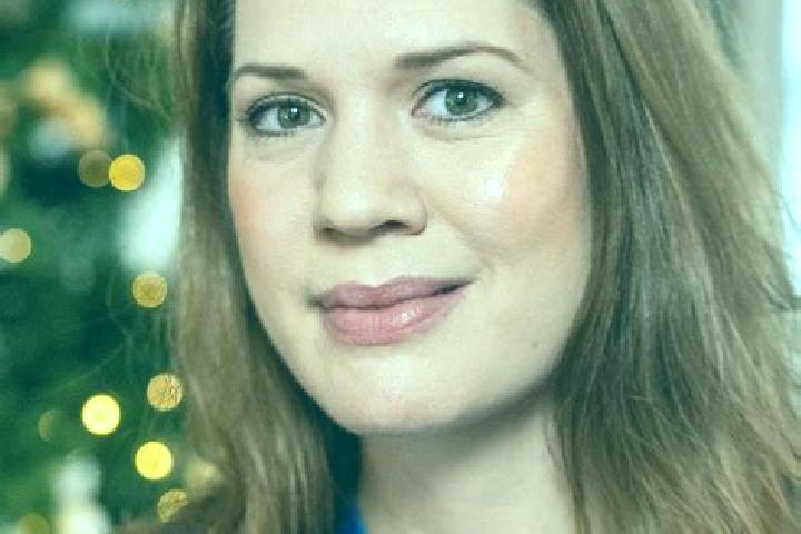 Zoe, 21 — Escort in Dollerup, Germany
