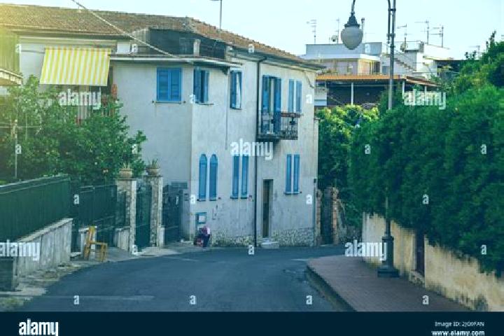 Zoe, 21 — Escort in Scauri, Italy