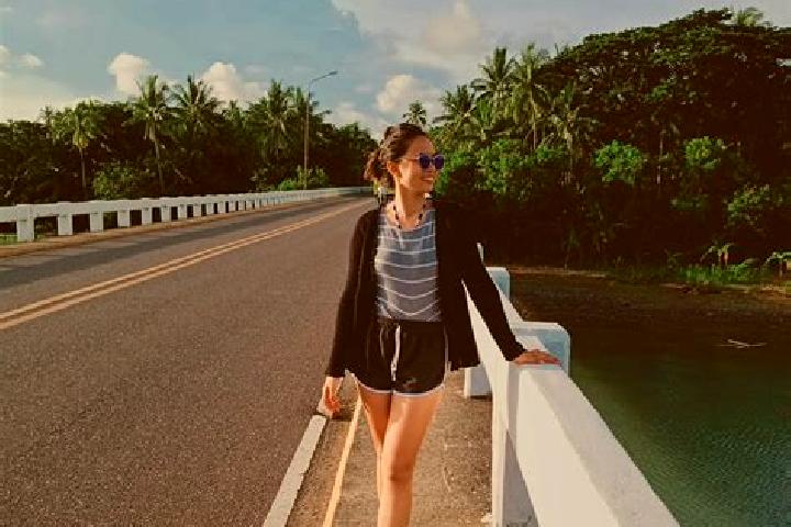 Zoe, 21 — Escort in Sulangan, Philippines