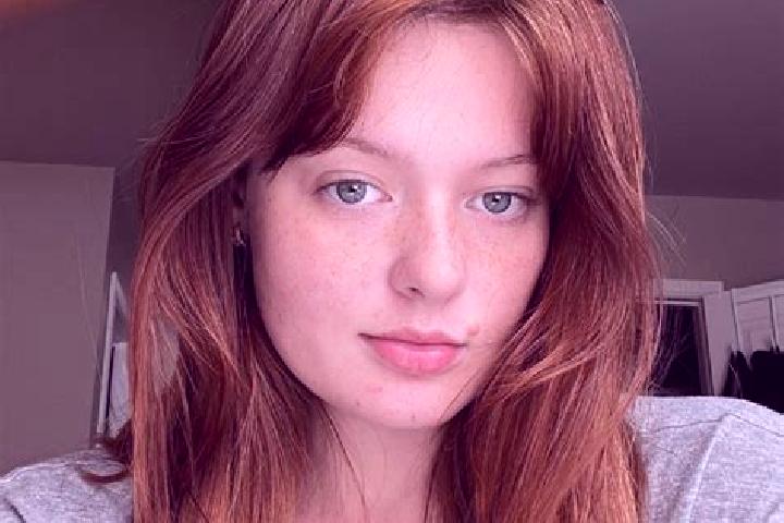 Zoe, 22, a auburn amber-eyed indian companion based in Pas Pul. Offering Domination, Girlfriend Experience, Travel Companion, Dinner Date. Available for inca...