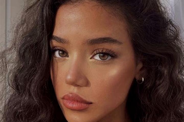 Zoe, 22, a black brown-eyed european companion based in Diedorf. Offering Party Girl, Overnight, Girlfriend Experience. Available for incall and outcall, ove...