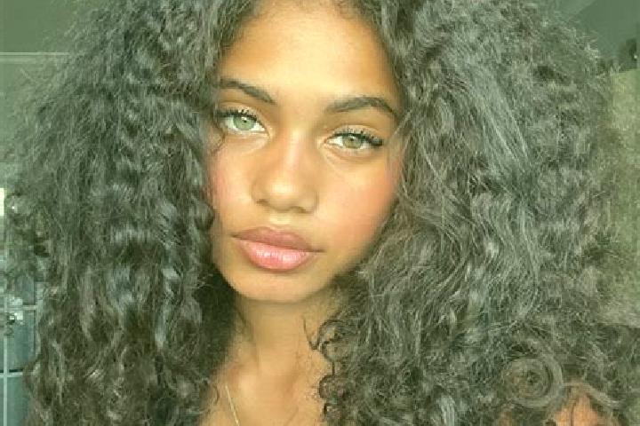 Zoe, 22, a black grey-eyed ebony companion based in Baiyu. Offering Duos, Overnight, Tantra, 69. Available for incall and outcall, day and evening dates.