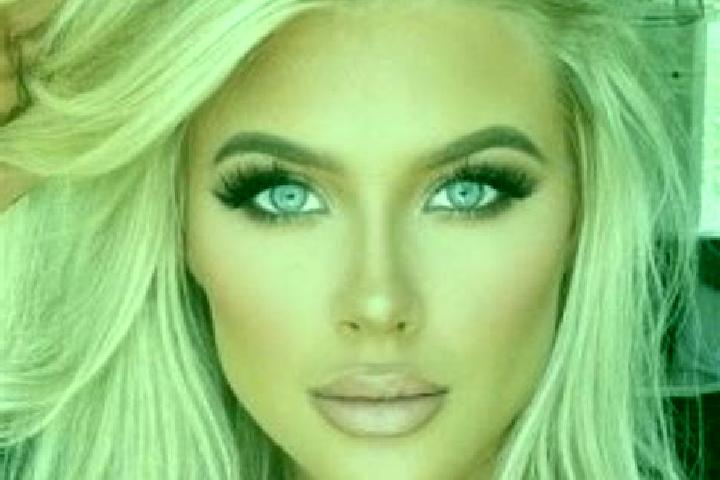 Zoe, 22, a platinum blonde blue-eyed indian companion based in Valea Stejarului. Offering BDSM, Massage, Erotic Massage, Duos, Deep French Kissing. Available...