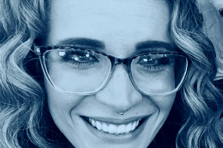 Zoe, 22 — Escort in Brookdale, United States