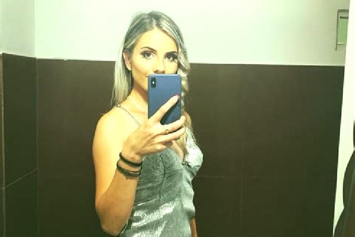 Zoe, 22 — Escort in Dalga-Gara, Romania
