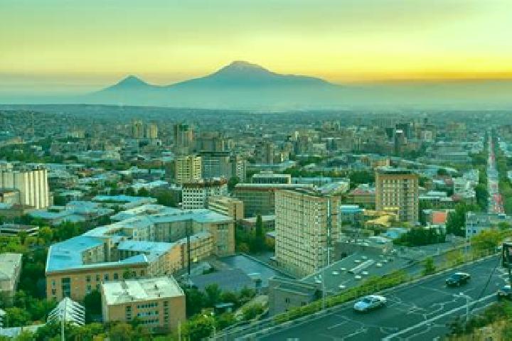 Zoe, 22 — Escort in Khoronk, Armenia
