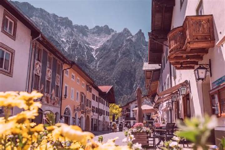 Zoe, 22 — Escort in Mittenwald, Germany