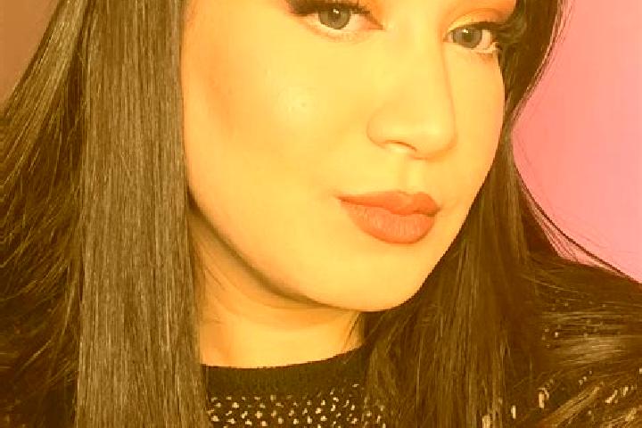 Zoe, 22 — Escort in Sarras, Iran