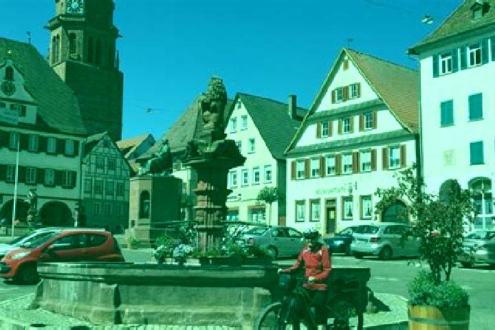 Zoe, 22 — Escort in Weissach, Germany
