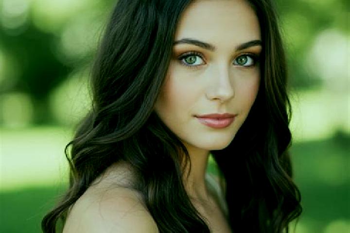 Zoe, 23, a brunette hazel-eyed caucasian companion based in Cosmopolis. Offering Travel Companion, Duos, Girlfriend Experience, CIM. Available for incall and...