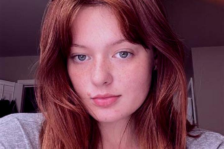 Zoe, 23, a chestnut blue-eyed caucasian companion based in Ballstedt. Offering CIM, GFE, OWO, Duos, Massage. Available for incall and outcall, day and evenin...