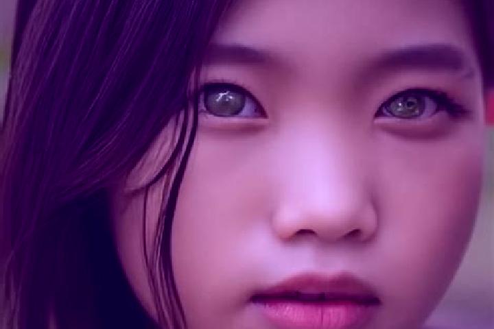 Zoe, 23, a chestnut green-eyed asian companion based in Fengpo. Offering Erotic Massage, Roleplay, BDSM. Available for incall and outcall, day and evening da...