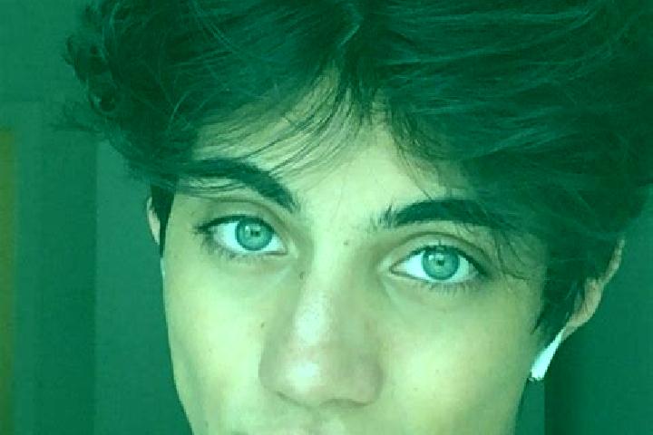 Zoe, 23, a chestnut green-eyed caucasian companion based in Ileza. Offering 69, Couples. Available for incall and outcall, day and evening dates.