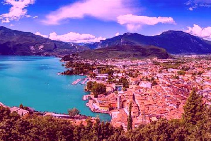 Zoe, 23, a dark blonde brown-eyed caucasian companion based in Torbole sul Garda. Offering OWO, CIM, Couples, Overnight, Deep French Kissing. Available for i...