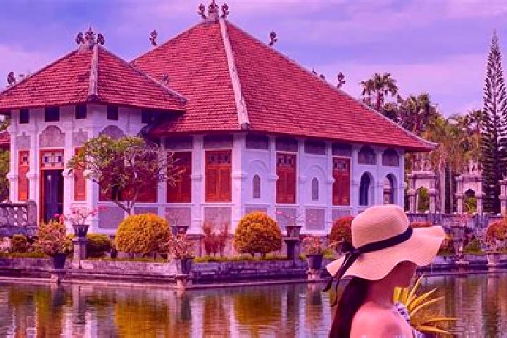 Zoe, 23 — Escort in Balekambang, Indonesia