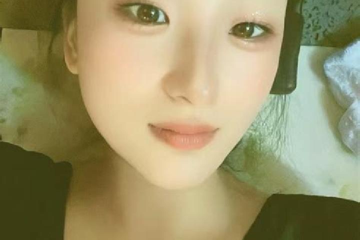 Zoe, 23 — Escort in Dorogomilovo, Russia