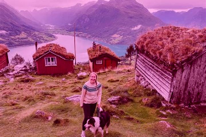 Zoe, 23 — Escort in Fossby, Norway