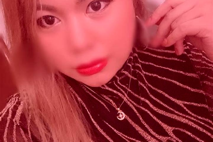 Zoe, 24, a blonde brown-eyed asian companion based in Donovan Estates. Offering Roleplay, GFE, Fetish. Available for incall and outcall, day and evening dates.