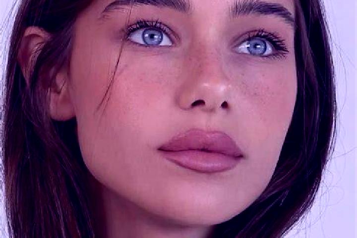 Zoe, 24, a brunette brown-eyed caribbean companion based in Pe de Serra. Offering Couples, Roleplay, 69, GFE. Available for incall and outcall, day and eveni...