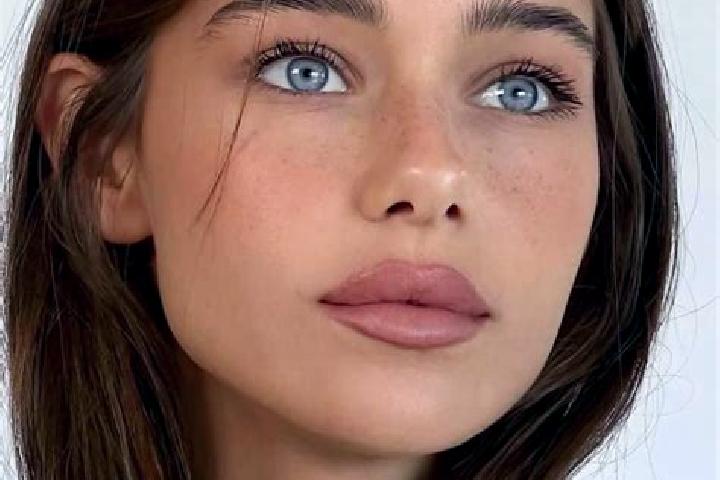 Zoe, 24, a brunette brown-eyed caribbean companion based in Rozwadza. Offering Party Girl, GFE, Travel Companion. Available for incall and outcall, day and e...
